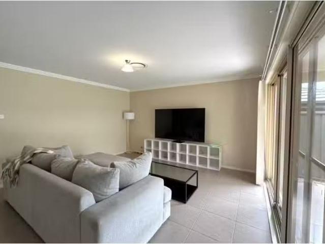 Nice 4 Rover Street, Leppington House for rent Listed by Omek.