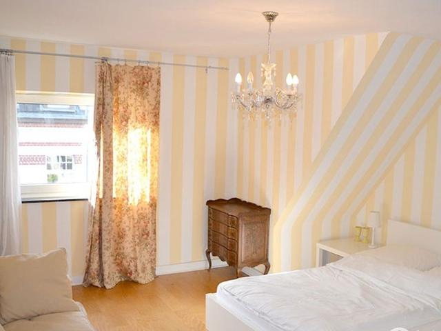 Cozy 4 room apartment conveniently located Düsseldorf, Dusseldorf Amsterdam Apartments for Rent