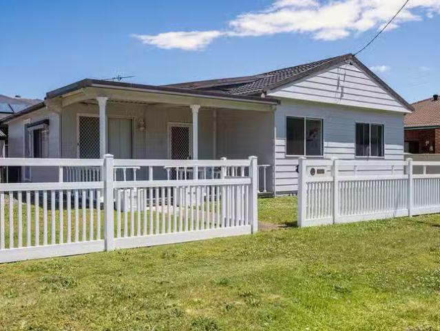 Cheap 4 Wallarah Street, Swansea, NSW 2281