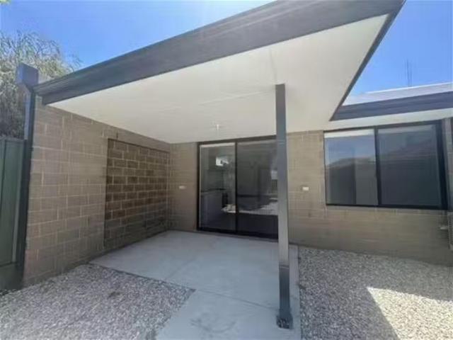 Cheap 4A Lydia Place, Greenfields, WA 6210