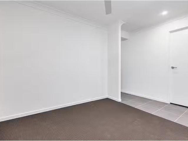 Cozy 4B Crestwood Road, Thornton Townhouse for rent Listed by.