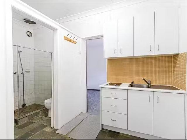 Charming 4B Short Street, Rosehill Apartment for rent Listed.