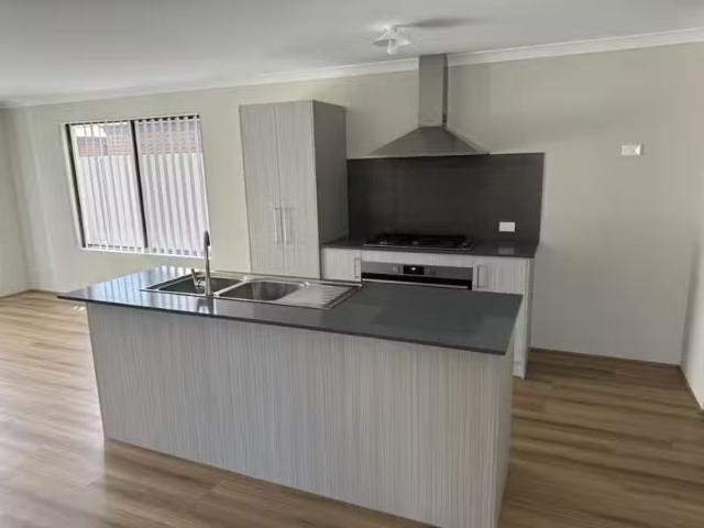 Just in! 4C Wisbey Street, CAREY PARK, WA 6230 Unit for Rent