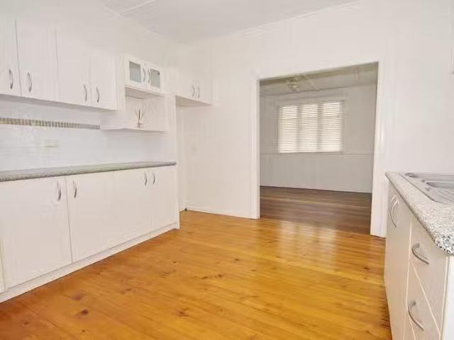 Cheap 54 Buderim Street, Manly, QLD 4179