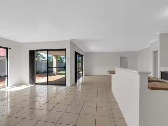 Rental! 54 Kookynie Loop, Baldivis, WA 6171