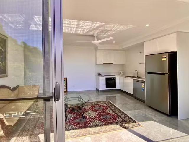Charming 5/63 Foley Road, Palm Cove, QLD 4879