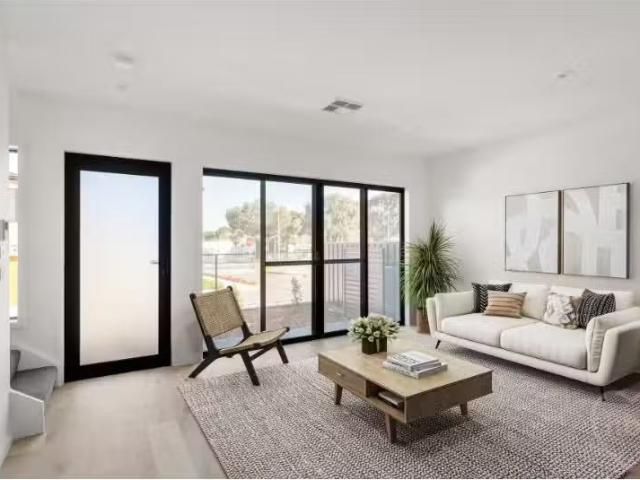 Cheap 56 Carcoar Terrace, Watson Townhouse for rent Listed by.