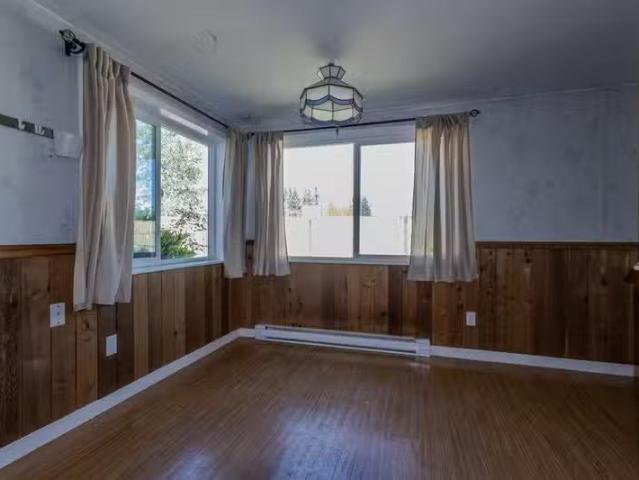 Deal! 57683439 23850 Fraser Highway #Upper