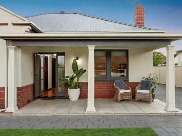 Just in! 58 Avro Avenue, Hendon, SA 5014