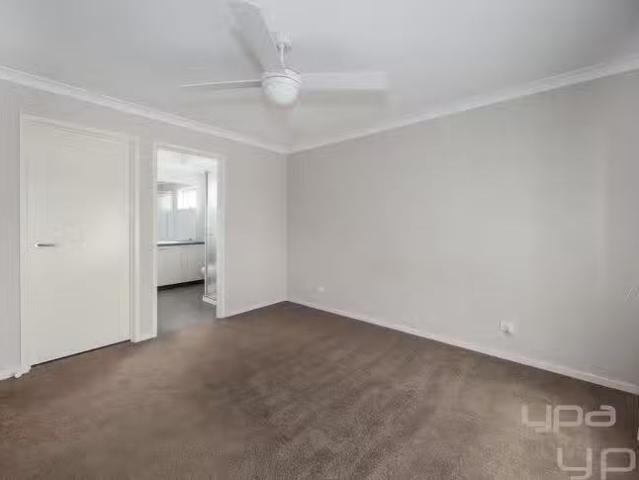 Just in! 58 Weavers Street, Manor Lakes, VIC 3024