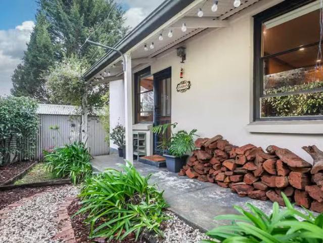 Rental! 505 Mount Barker Road, BRIDGEWATER, SA 5155 House fo.