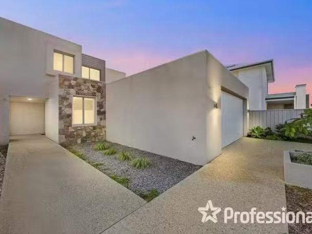 Just in! 50 Spinnaker Boulevard, Geographe, WA 6280