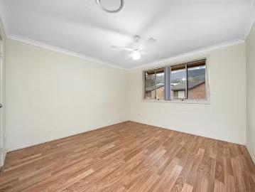Just in! 5/13 Henley Road, Thirroul, NSW 2515