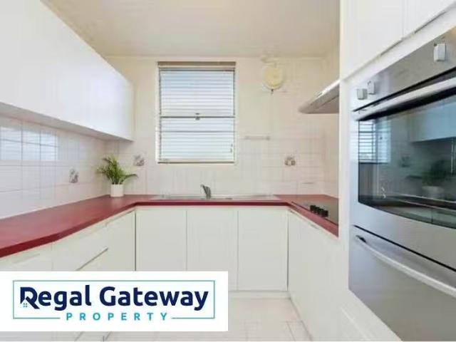 Nice 51/16 Leeder Street, Glendalough, WA 6016