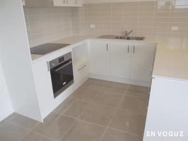 Charming 5/117 Redfern Street, Macquarie Apartment for rent L.
