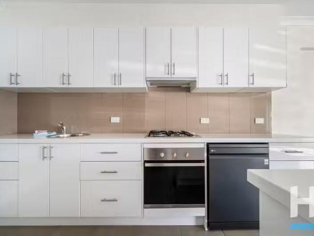 Charming 5/137 Mount Eliza Way, MOUNT ELIZA, VIC 3930 Unit f.
