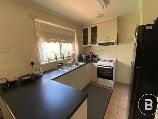 Cozy 517 Havelock Street, Soldiers Hill, VIC 3350