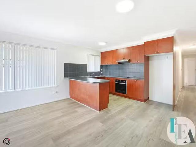 Charming 5/16 Gallipoli Street, Port Kembla, NSW 2505