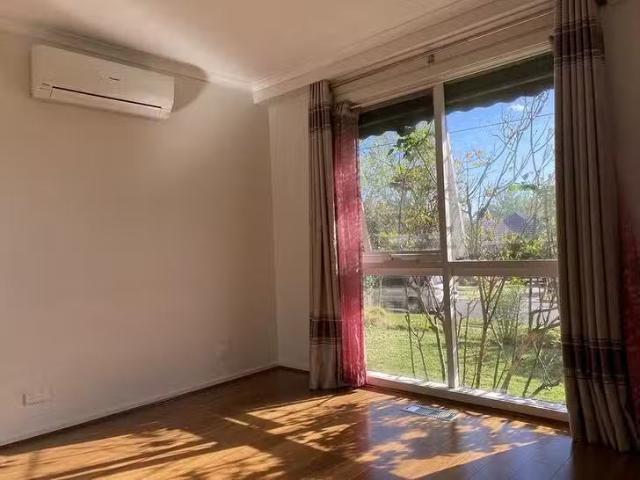Deal! 5/16 Jordan Grove, Glen Waverley, VIC 3150