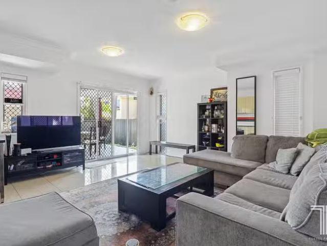 Nice 5/16 Lara Street, Sunnybank, QLD 4109
