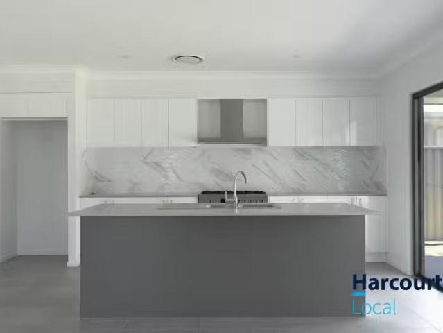 Nice 51 Lionel Street, NUDGEE, QLD 4014 House for Rent
