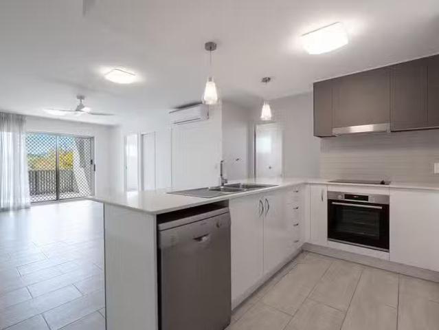 Unique 5/27 Theodore Street, Stafford, QLD 4053