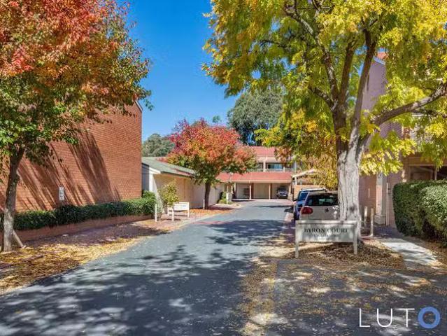 Charming 53/12 Albermarle Place, Phillip, ACT 2606