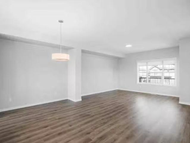 For Rent! 53826189 410 Pioneer Rd