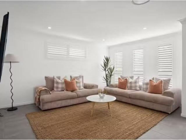 Nice 53 Terragong Street, TULLIMBAR Townhouse for rent Listed.