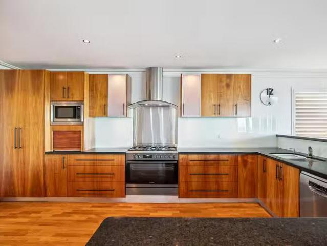 Rental! 5 Clontarf Street, Sorrento, WA 6020