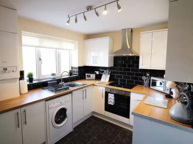Just in! 5 BA 5 bedroom house share for rent in King Georges R.