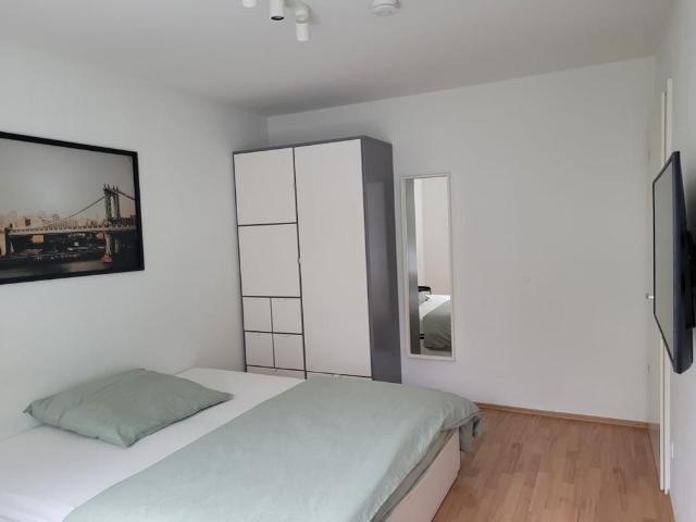 Cozy 5 bedroom apartment in Berlin Friedrichshain, Berlin Amsterdam Apartments for Rent