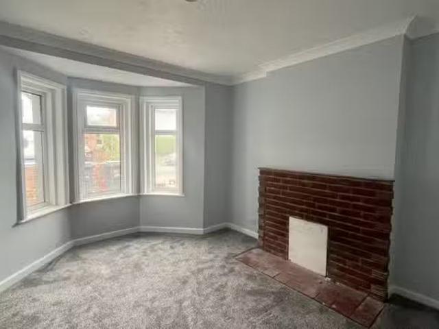 New 5 bedroom semi detached house for rent in Malmesbury Park.