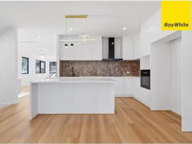 Nice 5 BR 12 Kallir Street, DENMAN PROSPECT House for rent Li.