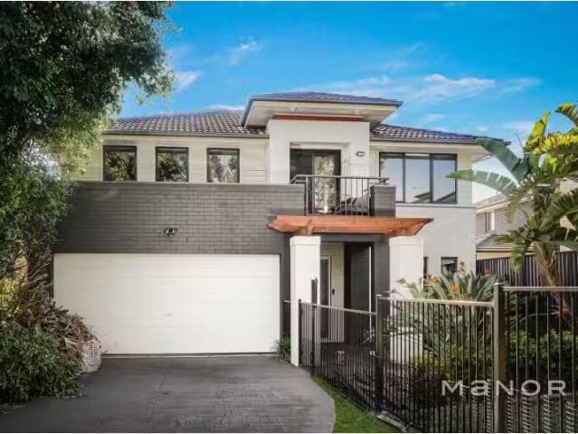 Cheap 5 BR 15 Brooklea Place, Kellyville Ridge House for rent.