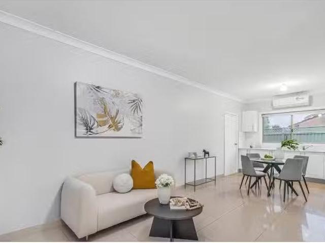 Cozy 5 BR 18 Condon Avenue, Panania House for rent Listed by.