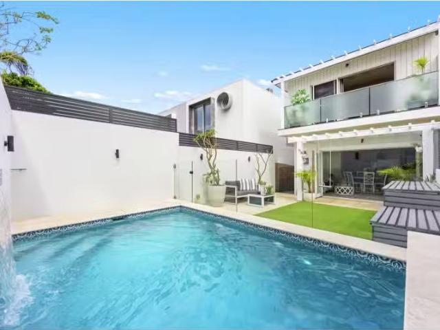 Charming 5 BR 26A Oveanview Avenue, Vaucluse House for rent L.