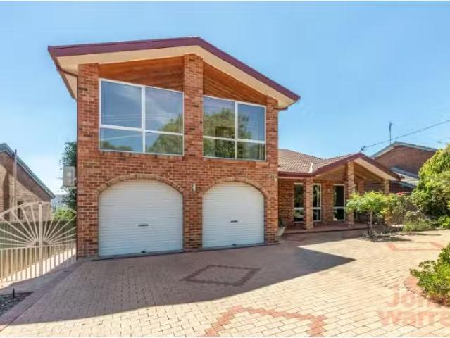 Cozy 5 BR 33 Sassafras Crescent, Karabar House for rent Liste.