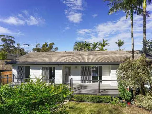 For Rent! 5 BR 42 Penrith Avenue, Wheeler Heights, NSW 2097
