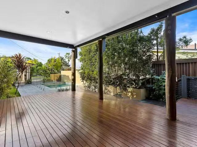 For Rent! 5 BR 46 Balderstone Street, Corinda, QLD 4075