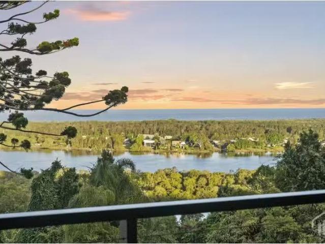 New 5 BR 56 Terranora Rd, BANORA POINT House for rent Listed.
