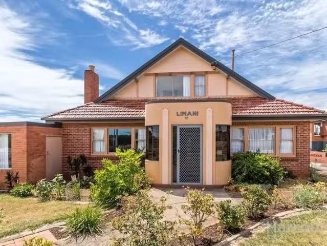 Cozy 5 BR 57 Percy Street, DEVONPORT, TAS 7310 House for Rent