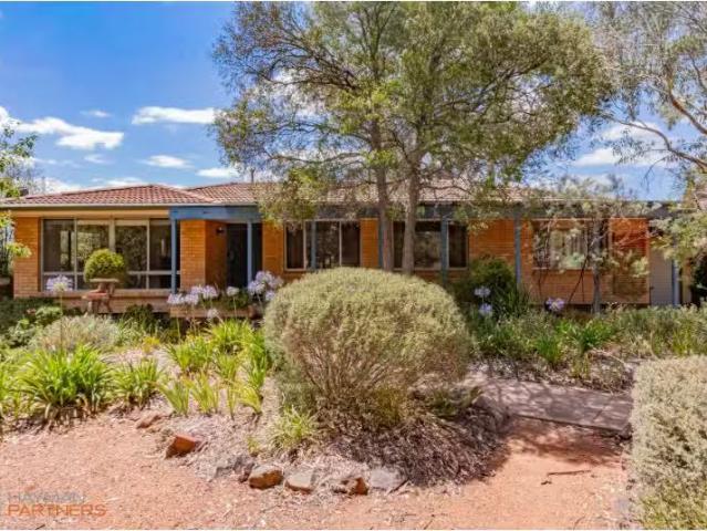 Just in! 5 BR 5 Clint Place, Macquarie House for rent Listed.