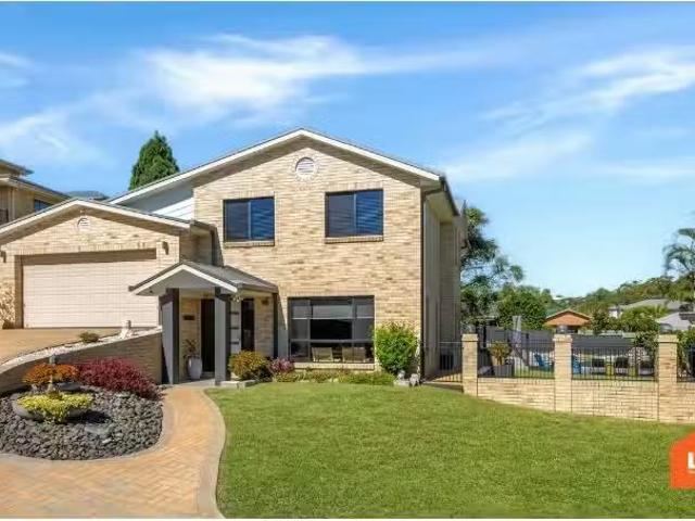 Nice 5 BR 9 Paterson Close, Whitebridge House for rent Listed.