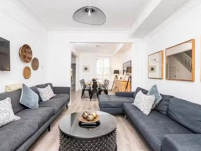 Rental! 5 BR Longfield Terrace