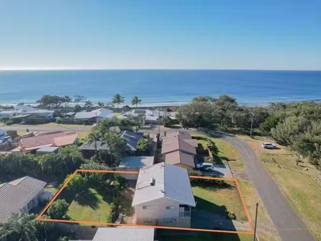 Unique 5 Innes Park Road, Innes Park, QLD 4670