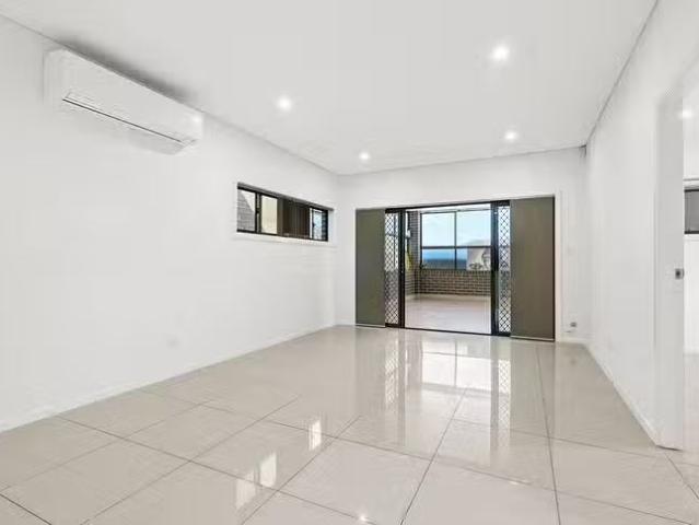 Deal! 5 Lilli Pilli Drive, Pleasure Point, NSW 2172
