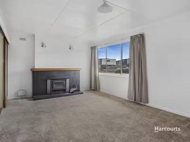 Nice 5 South Street, BELLERIVE, TAS 7018 House for Rent
