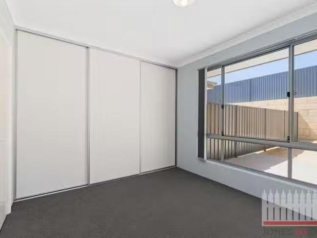 Charming 5A Conjola Street, Yanchep, WA 6035
