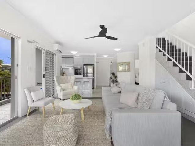 Unique 6/496 Marine Parade, Biggera Waters, QLD 4216